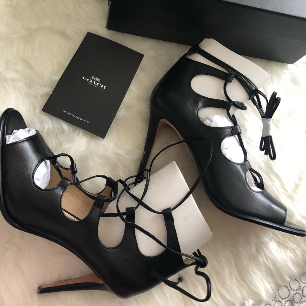 Coach heels 7.5